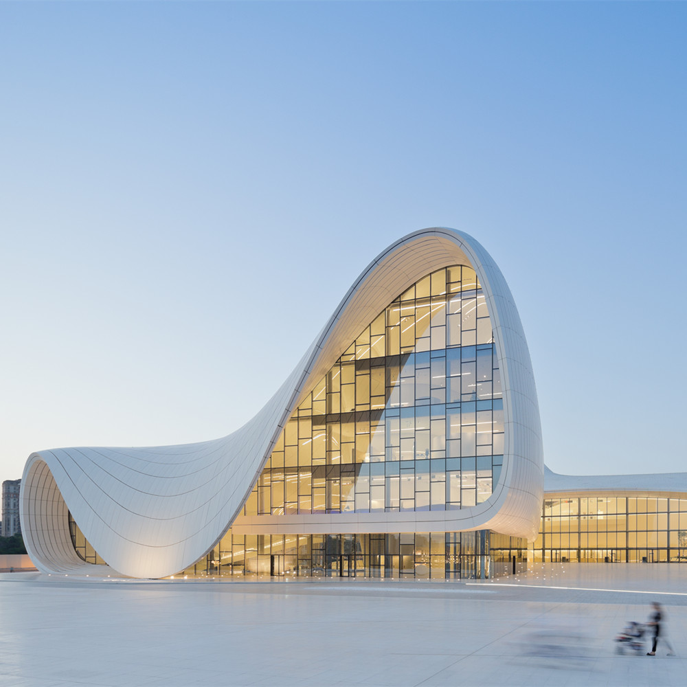 扎哈公司继任掌门人谈扎哈去世一周年